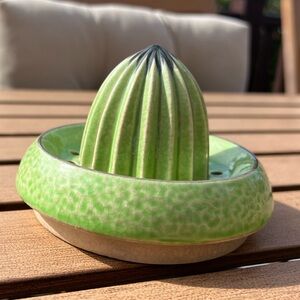 Vintage Juicer Reamer Top